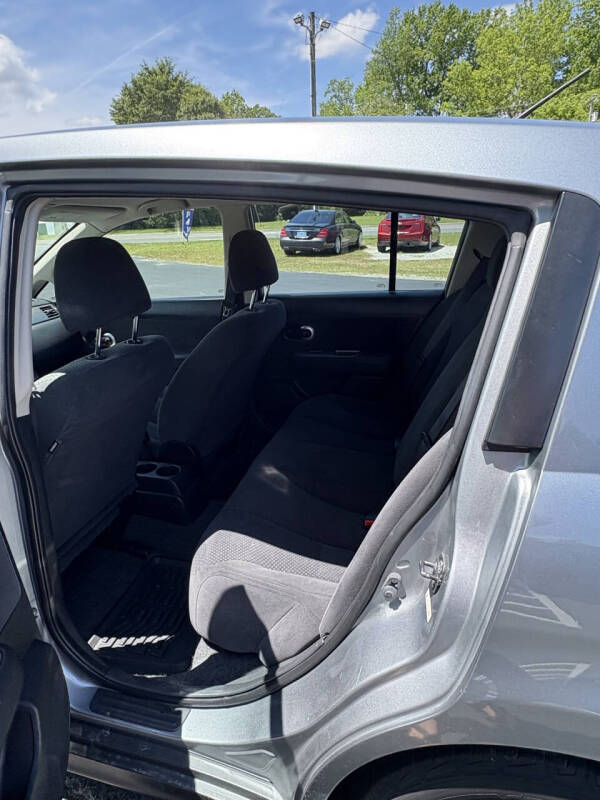 2012 Nissan Versa 1.8 S