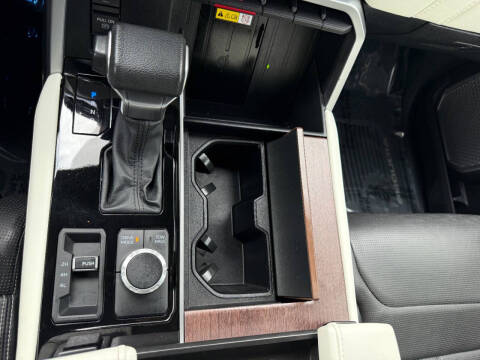 2023 Toyota Sequoia Capstone