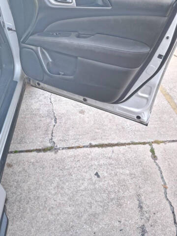 2017 Nissan Pathfinder SV