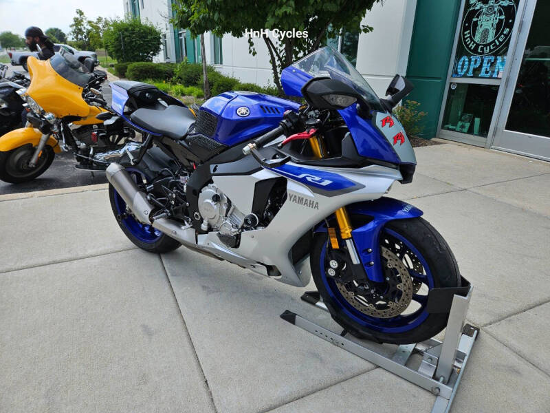 2015 Yamaha YZF-R1