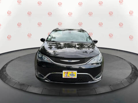 2018 Chrysler Pacifica Touring L Plus