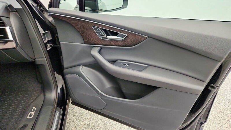 2020 Audi Q7 quattro Premium 55 TFSI