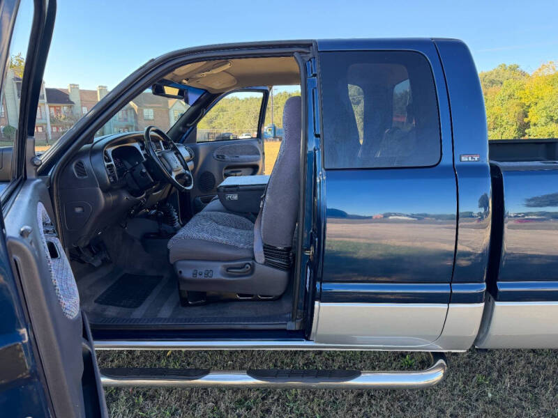 2002 Dodge Ram 2500 SLT Plus