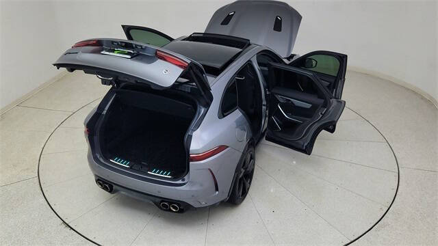 2022 Jaguar F-PACE SVR