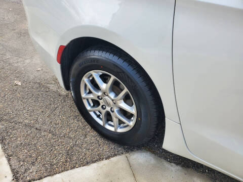 2021 Chrysler Pacifica Touring