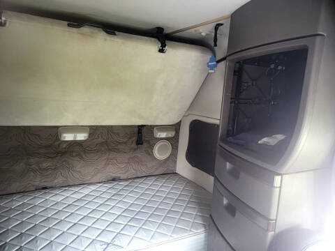 2016 Volvo VNL730