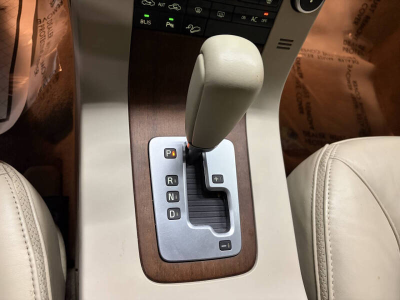 2010 Volvo XC70 3.2