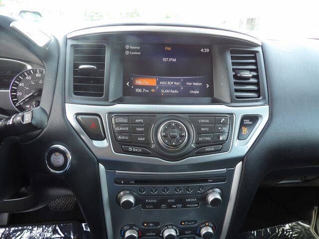 2019 Nissan Pathfinder SL