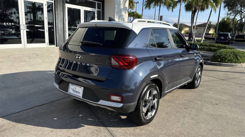 2022 Hyundai Venue Limited