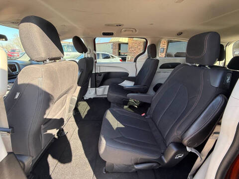 2018 Chrysler Pacifica LX