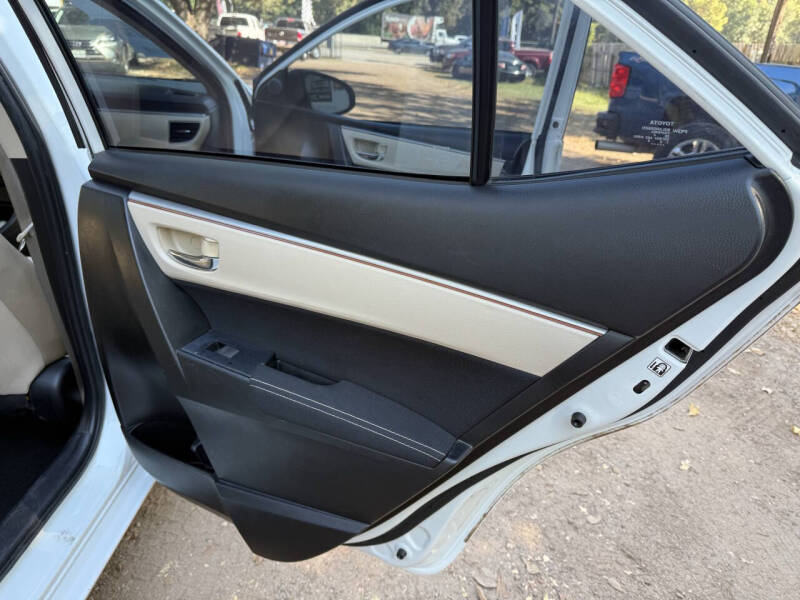 2015 Toyota Corolla LE