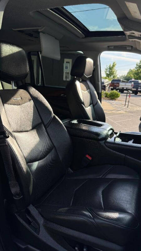 2017 Cadillac Escalade ESV Luxury