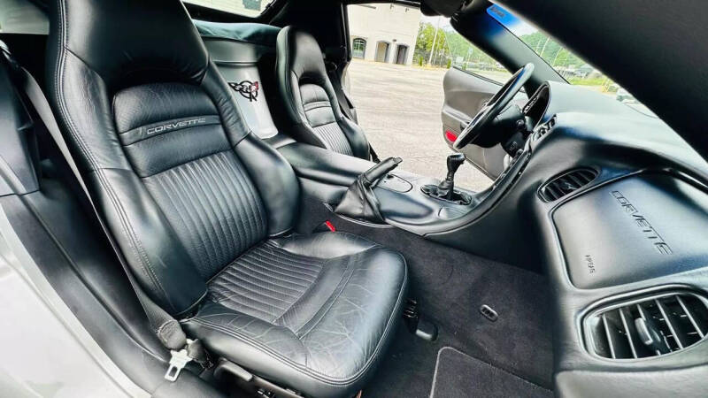 2004 Chevrolet Corvette