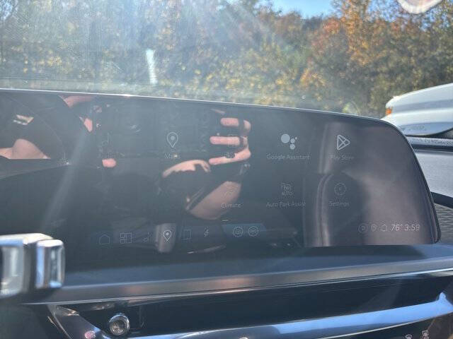 2023 Cadillac LYRIQ Luxury