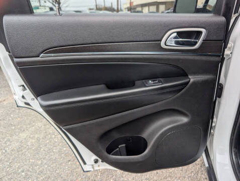 2018 Jeep Grand Cherokee Sterling Edition