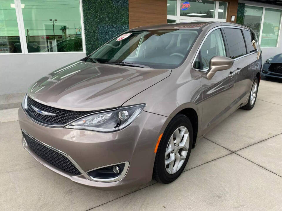 2018 Chrysler Pacifica for sale at Sonydam Auto Sales Orlando in Orlando, FL