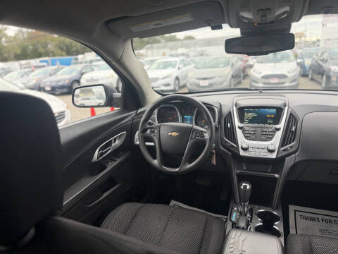 2017 Chevrolet Equinox LS