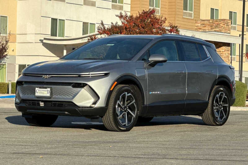 2026 Chevrolet Equinox EV LT 2