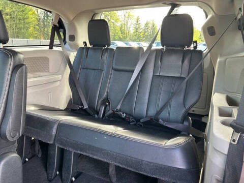 2016 Chrysler Town and Country Touring