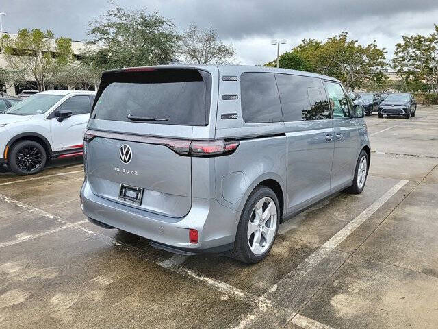2025 Volkswagen ID. Buzz Pro S