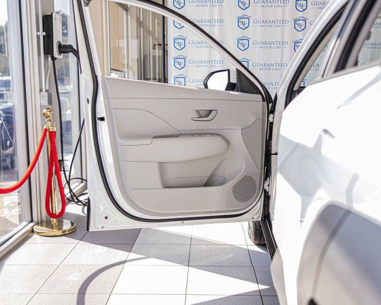 2025 Hyundai Kona SE