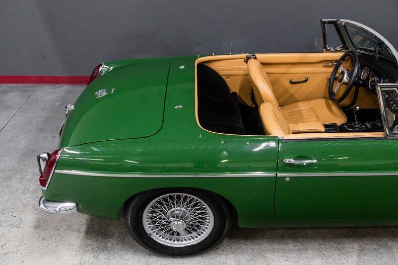 1967 MG RESTORED MG B