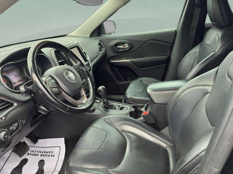 2021 Jeep Cherokee Latitude Lux