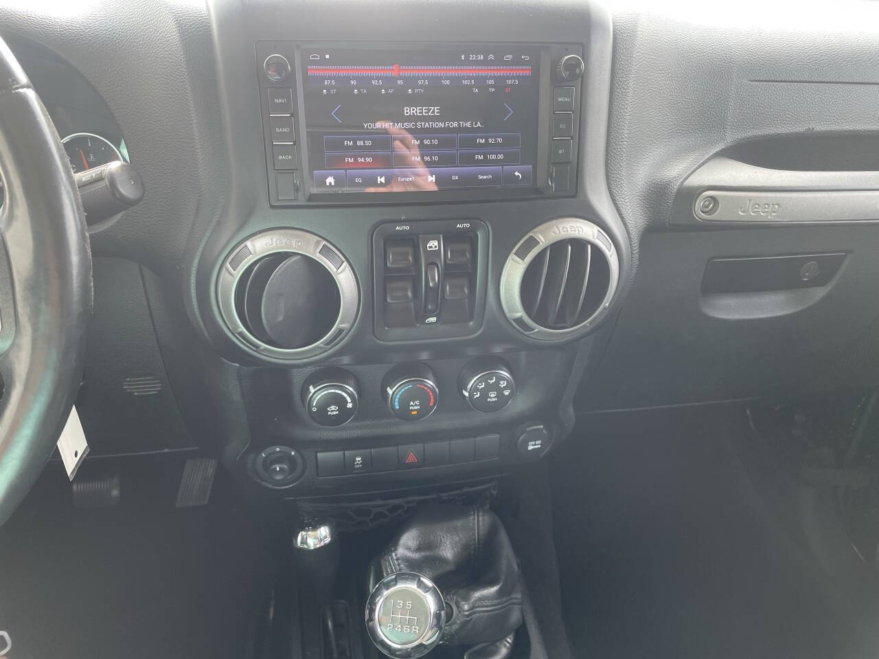 2016 Jeep Wrangler Unlimited Sport photo 8