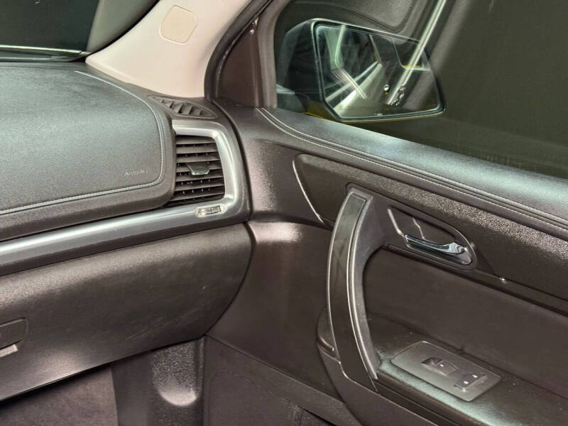 2013 GMC Acadia SLE-1