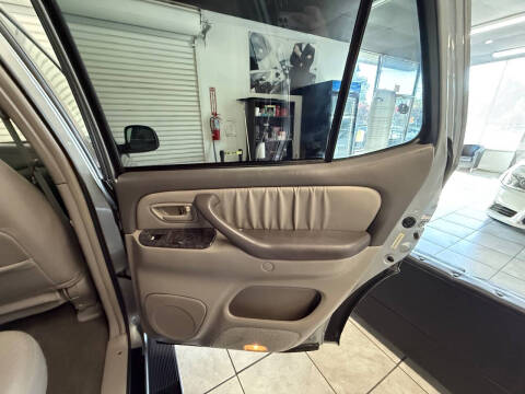 2004 Toyota Sequoia Limited