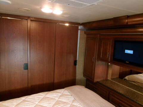 2013 Thor Motor Coach Challenger 37kt