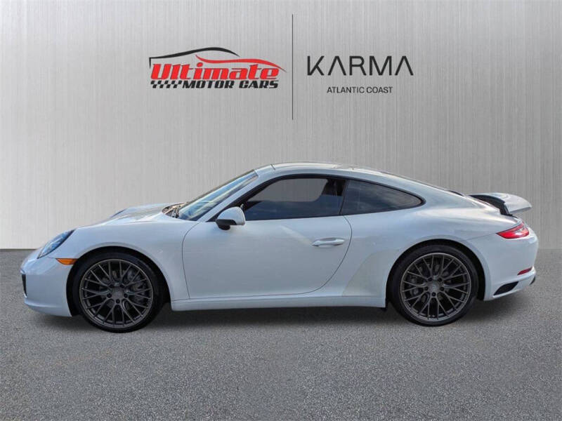 2019 Porsche 911 Carrera