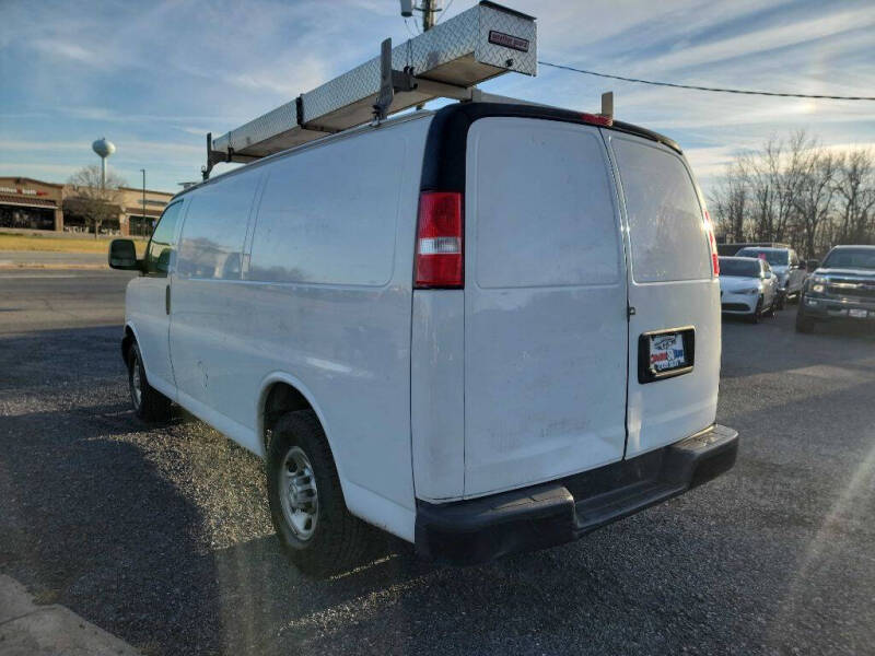 2018 Chevrolet Express Cargo Work Van's photo