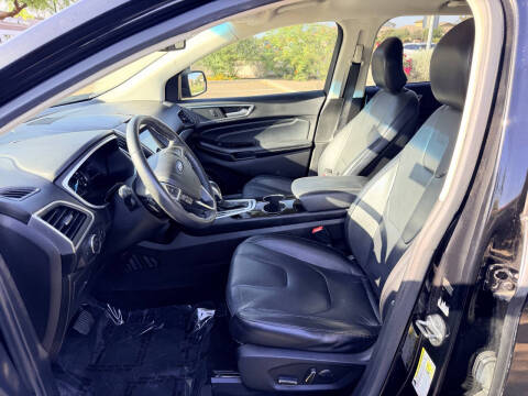 2017 Ford Edge Titanium