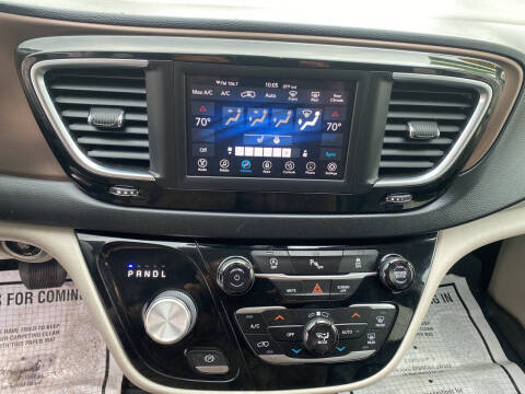 2019 Chrysler Pacifica Touring L