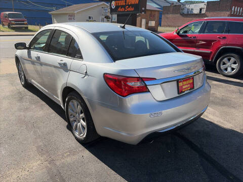 2011 Chrysler 200 Touring