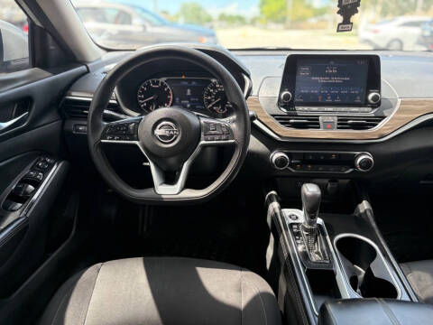 2023 Nissan Altima 2.5 SV