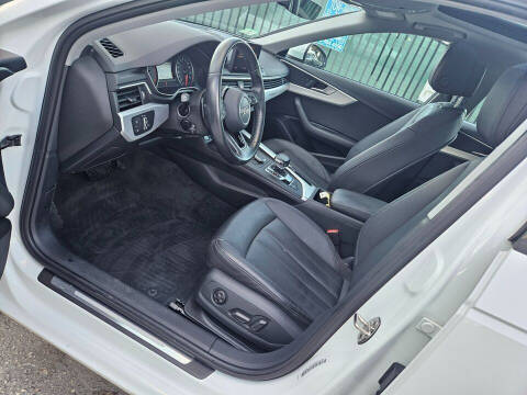 2017 Audi A4 2.0T quattro Premium