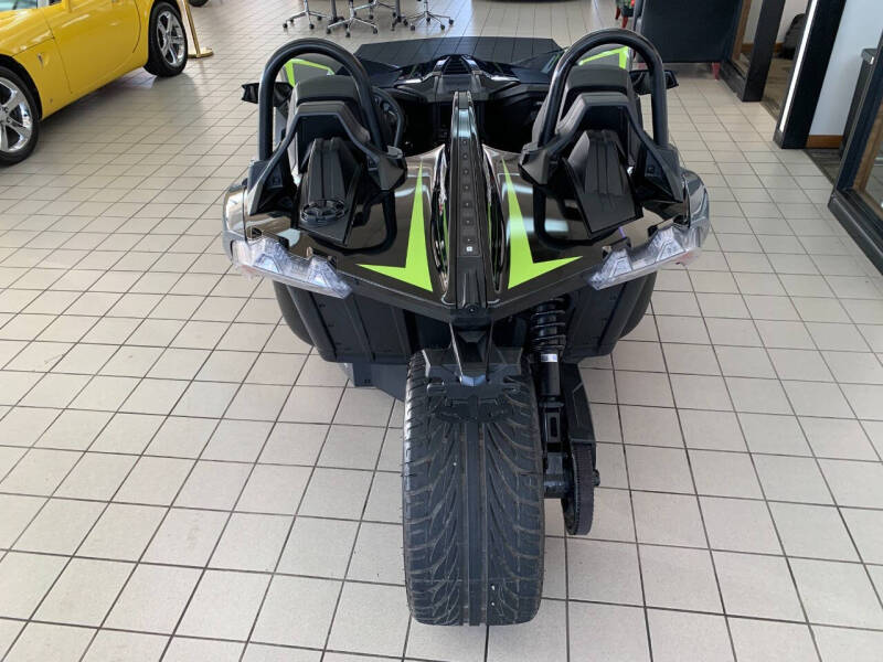 2023 Polaris Slingshot