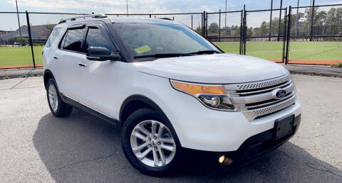 2013 Ford Explorer for sale at Maxima Auto Sales Corp in Malden MA