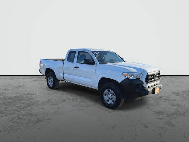 Used 2022 Toyota Tacoma SR with VIN 3TYRX5GN4NT045100 for sale in Council Bluffs, IA