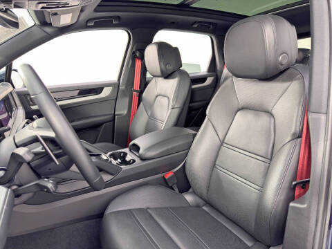 2025 Porsche Cayenne S