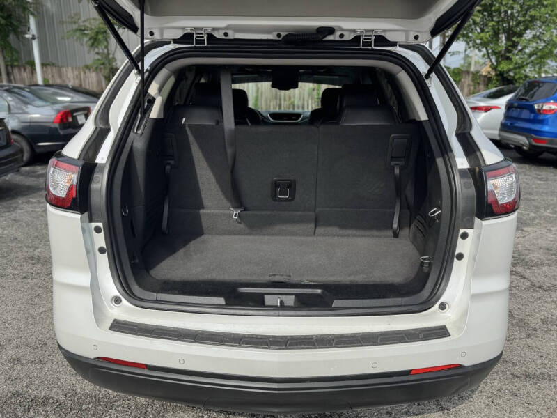 2017 Chevrolet Traverse LT