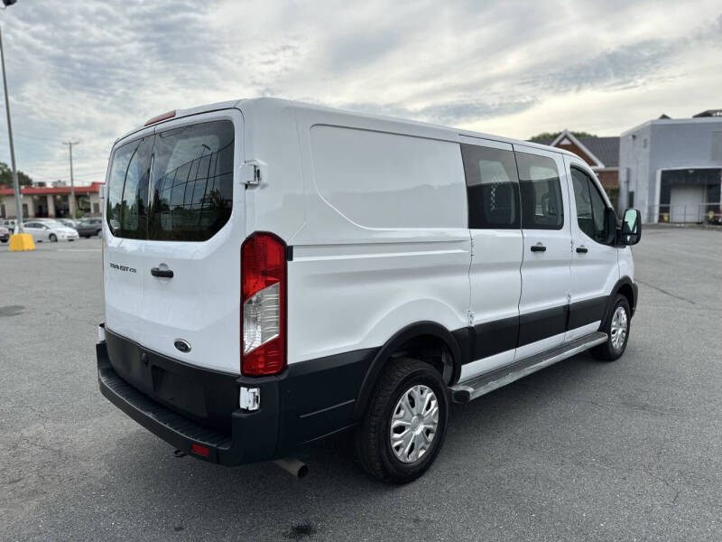 2023 Ford Transit 250