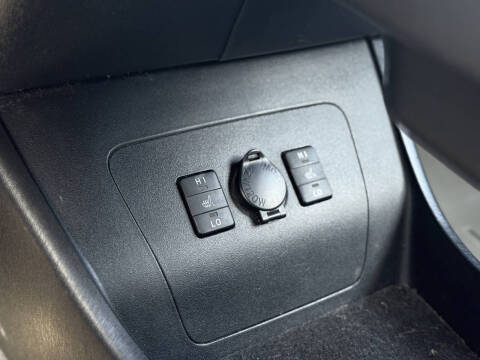 2013 Toyota Prius Plug-in Hybrid