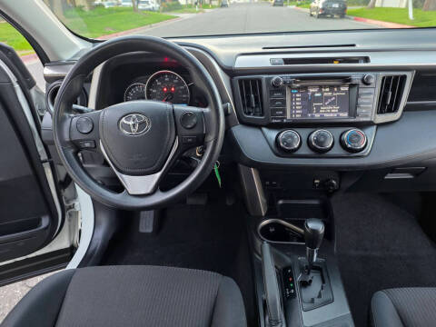 2016 Toyota RAV4 LE