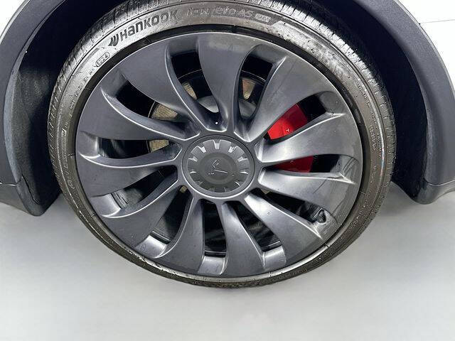 2024 Tesla Model Y Performance