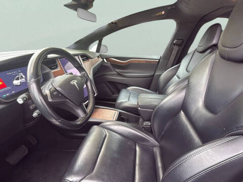 2019 Tesla Model X Standard Range