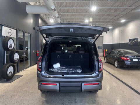 2025 Nissan Armada Platinum