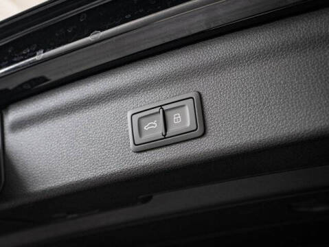 2025 Audi Q3 quattro S line Prem Plus 45 TFSI